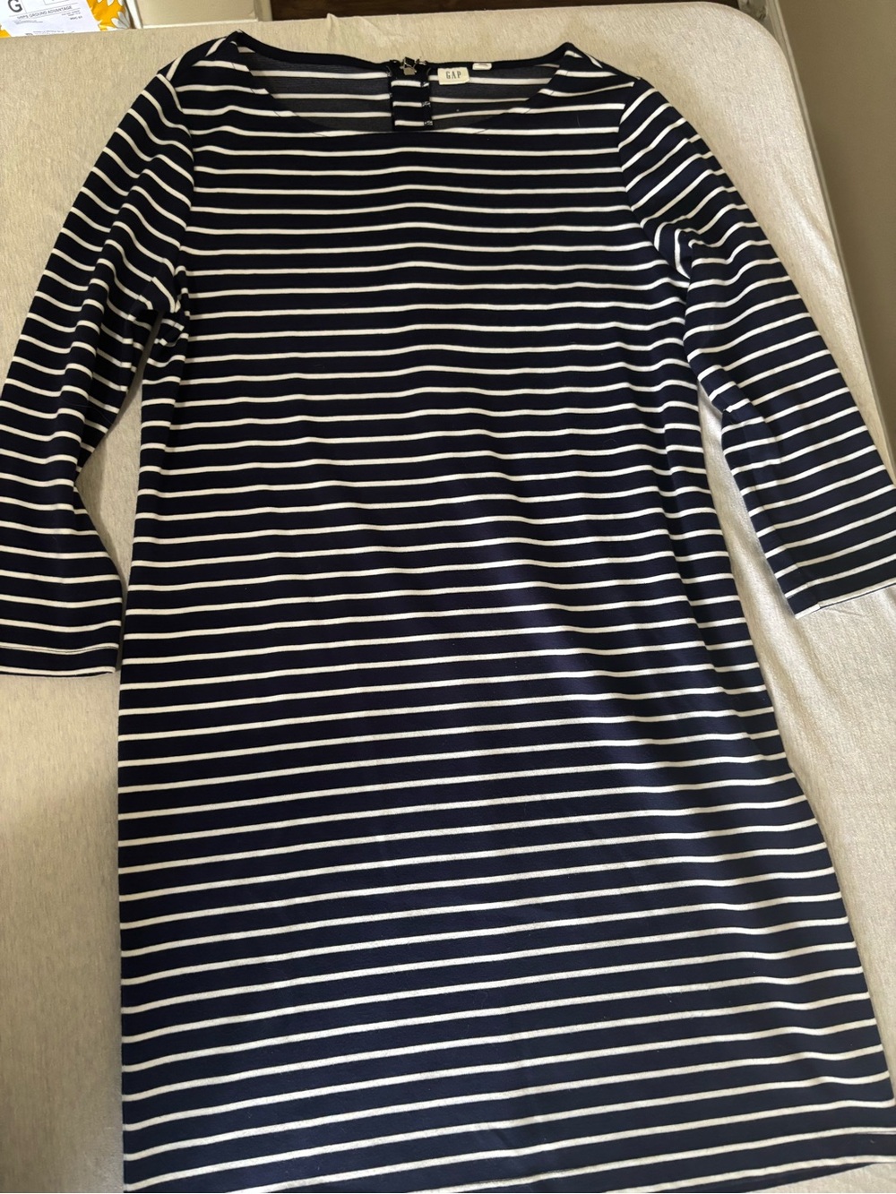 Gap Striped Navy and White Boatneck Shift Dress - size M - Picture 4 of 8